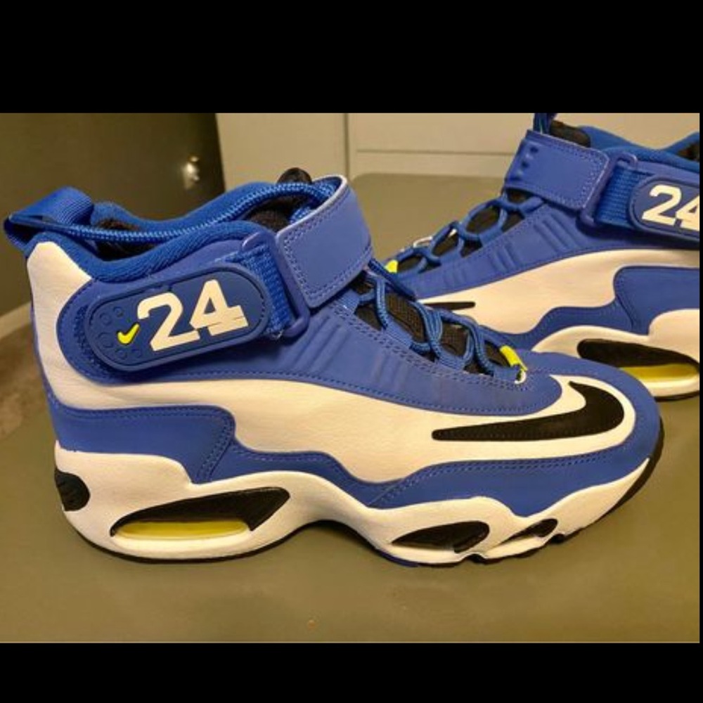 Nike Griffey Max size 8